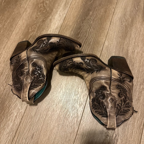 Corral Booties - Picture 6 of 16